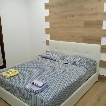 Rosa House B&B 볼로냐